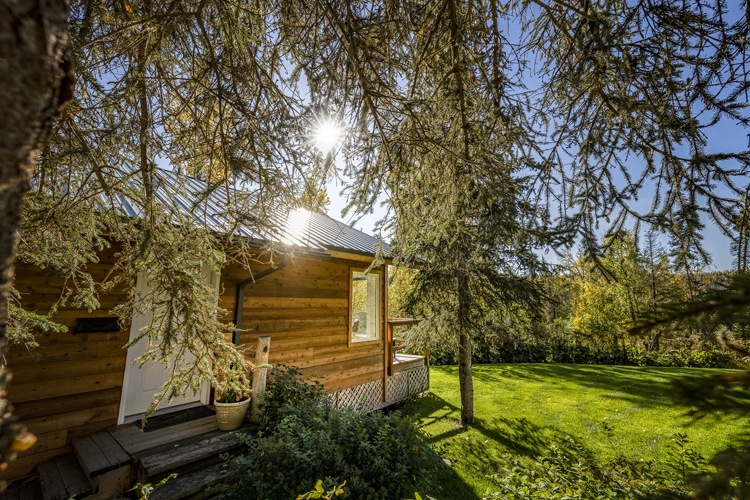 Edgewater One Kenai River Cabin 3