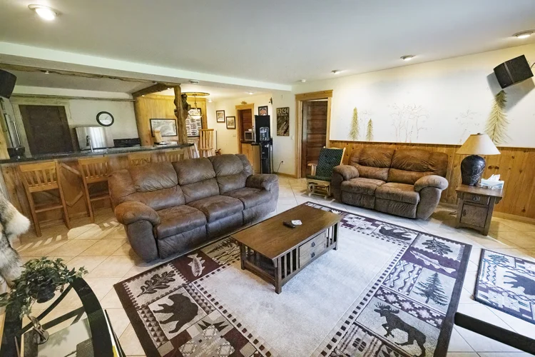 Bear’s Den Cabin