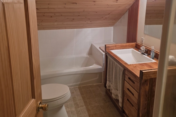 Eagles Nest Bathroom Eagles Nest Bathroom